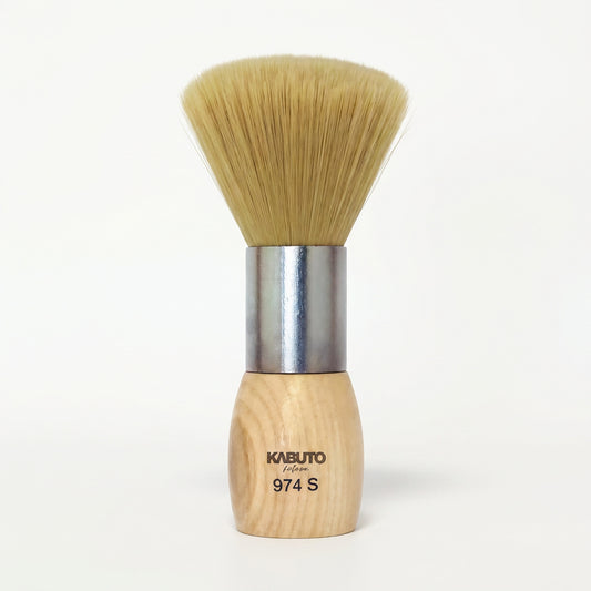 Kabuto Katana Nackenbürste Modell 974 S — Produktfoto